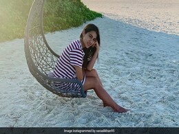सारा अली खान समुद्र किनारे बैठी आईं नजर, बोलीं- मम्मी-भैया की याद आ रही है...देखें Photos सारा अली खान समुद्र किनारे बैठी आईं नजर, बोलीं- मम्मी-भैया की याद आ रही है...देखें Photos