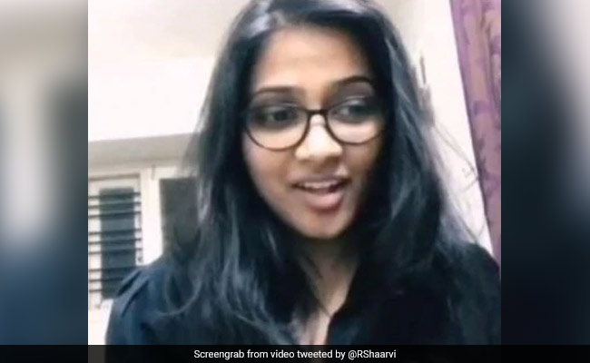 Coronavirus: लड़की ने गाया ''Corona na na'' तो आनंद महिंद्रा भी शेयर किया Video, लिखा...