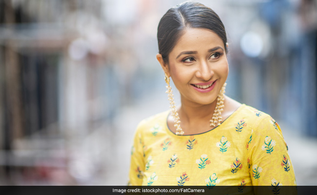 5 Floral Kurtas To Transform Your Everyday Dressing