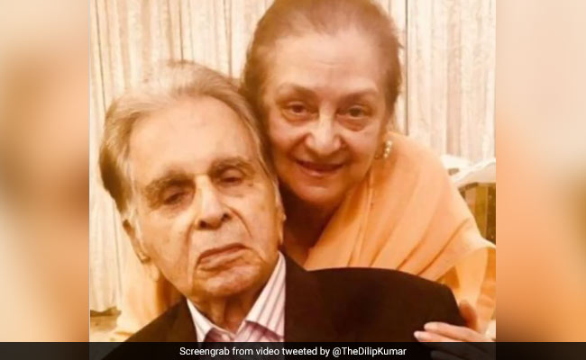 "<I>Sab Kuch Theek Hai</I>:" Saira Banu Shares An Update On Dilip Kumar's Health
