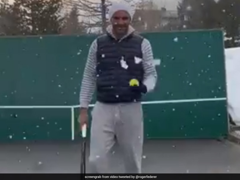 Coronavirus: Roger Federer Keeps Himself Busy Practicing "Trick Shots" At Home. Watch Video