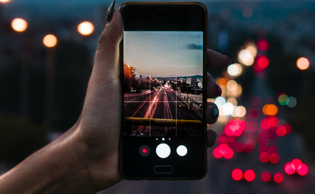 Phone Photographers Will Love These Triple Camera Smartphones Under Rs 12,000