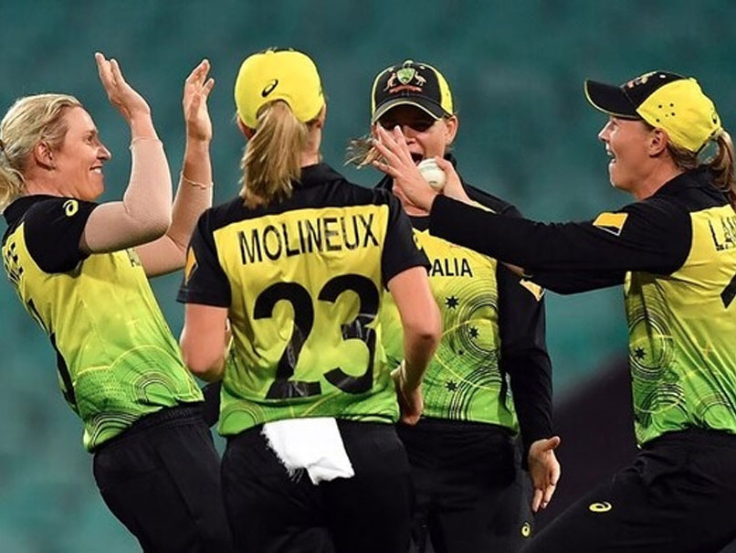 Women's T20 World Cup:अजब संयोग, जिस टीम के साथ हुई शुरूआत उसी टीम के साथ होगा खिताबी भिड़ंत..