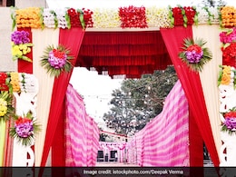 Delhi: मेहंदी फंक्शन में पहुंची दू्ल्हे की गर्लफ्रेंड ने दुल्हन के चेहरे पर फेंका तेजाब, दो दिन बाद होनी थी शादी