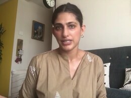 मलाइका अरोड़ा को अपना योग गुरु मानती हैं 'सेक्रेड गेम्स' की एक्ट्रेस, बोलीं- अच्छा करने पर मिलते हैं लड्डू... मलाइका अरोड़ा को अपना योग गुरु मानती हैं 'सेक्रेड गेम्स' की एक्ट्रेस, बोलीं- अच्छा करने पर मिलते हैं लड्डू...