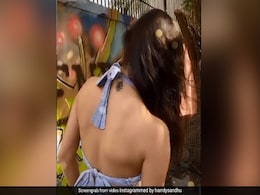 इस बॉलीवुड एक्ट्रेस ने गर्दन पर बनवाया ऐसा टैटू, बार-बार देखा जा रहा है Video इस बॉलीवुड एक्ट्रेस ने गर्दन पर बनवाया ऐसा टैटू, बार-बार देखा जा रहा है Video