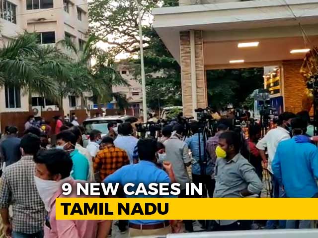 Social Distancing A Distant Idea At Tamil Nadu Chief Minister's Briefing