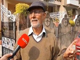 लखनऊ में 'दंगाइयों' की तस्वीरों वाली होर्डिंग पर पूर्व आईपीएस की फोटो भी! नुकसान वसूलेगी सरकार लखनऊ में 'दंगाइयों' की तस्वीरों वाली होर्डिंग पर पूर्व आईपीएस की फोटो भी! नुकसान वसूलेगी सरकार