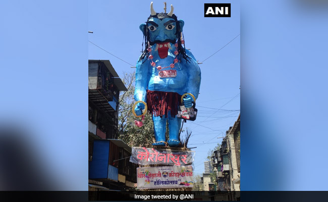 होलिका दहन पर जलाया जाएगा 'कोरोनासुर' का पुतला, हाथ में टंगे सूटकेस पर लिखा है कुछ ऐसा...