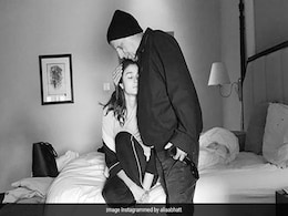 आलिया भट्ट को कोरोना के खतरे के बीच सताने लगी पिता महेश भट्ट की सेहत की चिंता, बोलीं- वो 70 साल के हैं और... आलिया भट्ट को कोरोना के खतरे के बीच सताने लगी पिता महेश भट्ट की सेहत की चिंता, बोलीं- वो 70 साल के हैं और...