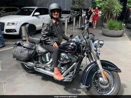 Women's T20 World Cup: फाइनल मैच देखने इस स्टाइलिश अंदाज में पहुंचीं मिताली राज.. Women's T20 World Cup: फाइनल मैच देखने इस स्टाइलिश अंदाज में पहुंचीं मिताली राज..