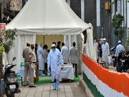 Coronavirus Outbreak: Centre Asks States To Quarantine, Deport Foreign Tablighi Jamaat Members Coronavirus Outbreak: Centre Asks States To Quarantine, Deport Foreign Tablighi Jamaat Members
