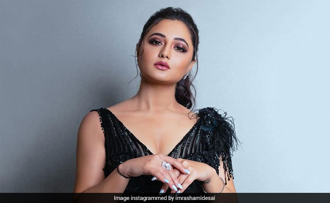 TV Star Rashami Desai Recounts Struggle With Depression