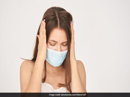 Coronavirus Tips: हल्के में न लें COVID-19 के लक्षण, बचाव के लिए एक्सपर्ट के बताए इन 6 टिप्स को करें फॉलो Coronavirus Tips: हल्के में न लें COVID-19 के लक्षण, बचाव के लिए एक्सपर्ट के बताए इन 6 टिप्स को करें फॉलो