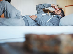 Home Remedies For Fever: घर पर ही बुखार को कम करने के लिए यहां 6 घरेलू उपाय हैं