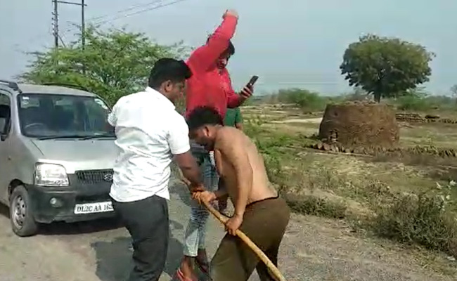 Video Shows 2 Muslim Men Thrashed In UP, Allegedly Over Delhi Violence