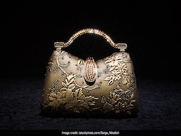 These 9 Embellished Clutches Are All You Need To Team With Wedding Outfits These 9 Embellished Clutches Are All You Need To Team With Wedding Outfits
