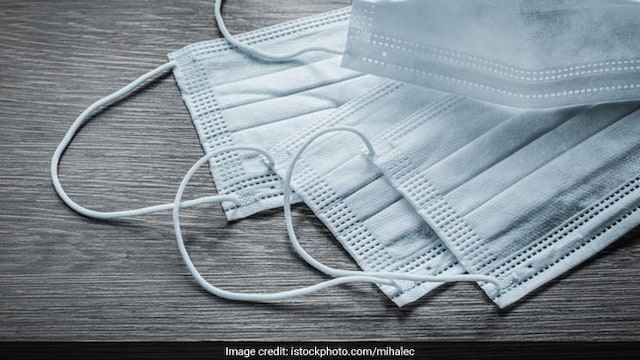 Wearing a face mask can lower your chances of contracting the flu