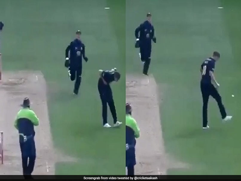 गेंदबाज की ऐसी हरकत देख कमेंटेटर आकाश चोपड़ा चौंके, कहा क्रिस्टियानो रोनाल्डो हो क्या VIDEO