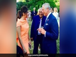 Old Pics Of Kanika Kapoor With Prince Charles Go Viral After The British Royal's Coronavirus Diagnosis Old Pics Of Kanika Kapoor With Prince Charles Go Viral After The British Royal's Coronavirus Diagnosis