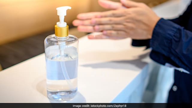 Coronavirus prevention: Do not forget to apply sanitiser to dorsum of hands