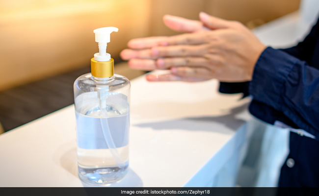 Coronavirus prevention: Do not forget to apply sanitiser to dorsum of hands