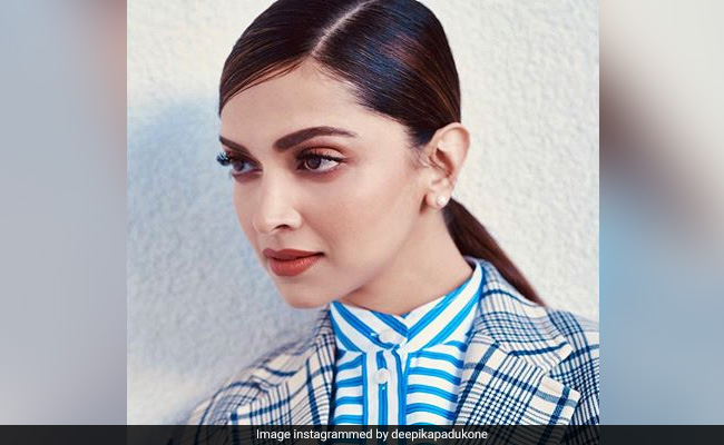 Deepika Padukone Cheers For Paris Fashion Week Remotely After Canceling Trip Over Coronavirus Scare