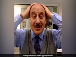 अनुपम खेर ने 'गंजेपन' से परेशान लोगों पर बनाया इमोशनल सॉन्ग, Video शेयर कर बोले- मैं भी अब गंजों में हूं... अनुपम खेर ने 'गंजेपन' से परेशान लोगों पर बनाया इमोशनल सॉन्ग, Video शेयर कर बोले- मैं भी अब गंजों में हूं...