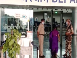 मध्यप्रदेश : खजुराहो आए दो पर्यटकों में कोरोना के लक्षण, एयरपोर्ट पर मचा हड़कंप मध्यप्रदेश : खजुराहो आए दो पर्यटकों में कोरोना के लक्षण, एयरपोर्ट पर मचा हड़कंप