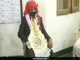 लॉकडाउन में धूमधाम से हो रहा था निकाह, काजी और दूल्हे को थाने उठा लाई पुलिस और फिर... लॉकडाउन में धूमधाम से हो रहा था निकाह, काजी और दूल्हे को थाने उठा लाई पुलिस और फिर...