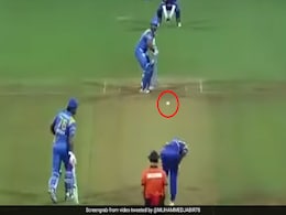 IND vs SL: इरफान पठान ने जड़ा इतना लंबा छक्का, देखते रह गए सचिन तेंदुलकर, देखें इनिंग का पूरा Video IND vs SL: इरफान पठान ने जड़ा इतना लंबा छक्का, देखते रह गए सचिन तेंदुलकर, देखें इनिंग का पूरा Video