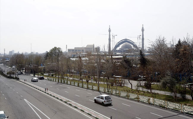 Security Forces In Coronavirus-Hit Iran To Clear Streets Within 24 Hours