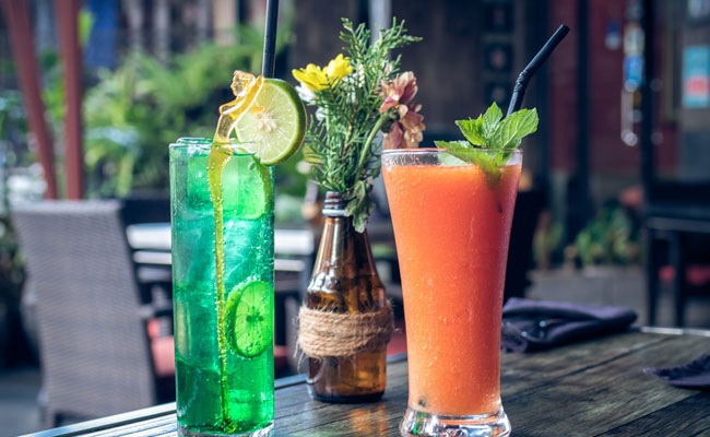 4 DIY Summer Cocktail Recipes To Liven Up The Spirit At Home