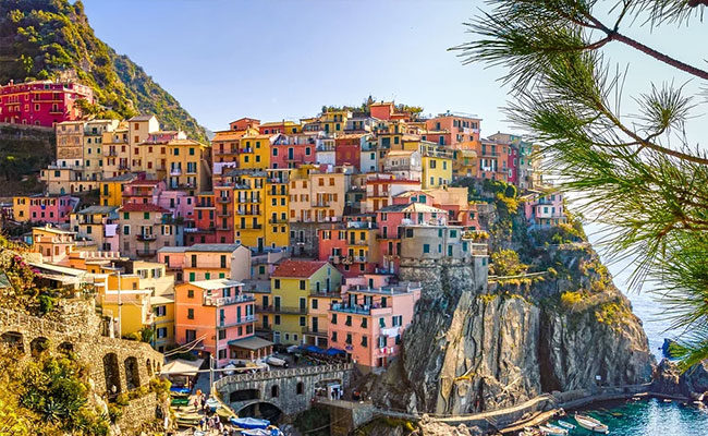 Whole Of Italy Under Coronavirus Lockdown, Public Gatherings Banned