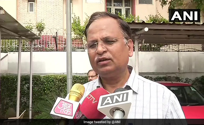 दिल्ली के स्वास्थ्य मंत्री सत्येंद्र जैन बोले- अस्पतालों में पीपीई की भारी किल्लत, दो-तीन दिन का ही स्टॉक बचा