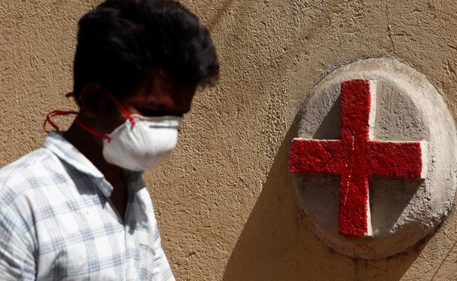 Centre Warns Of Action Against Hoarding Masks, Sanitiser Amid Coronavirus Scare