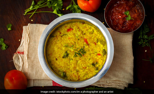 Khichdi benefits: Quinoa is gluten-free and is rich in protein
