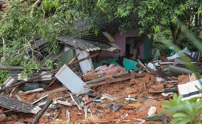 21 Dead As Torrential Rain Hits Brazil
