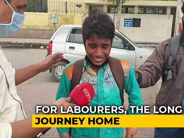 "Want To Go Home": Boy Weeps At Deserted Delhi Bus Station Amid Lockdown
