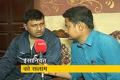 दिल्ली हिंसा: मजहब से बड़ा इंसानियत का जज्बा दिल्ली हिंसा: मजहब से बड़ा इंसानियत का जज्बा