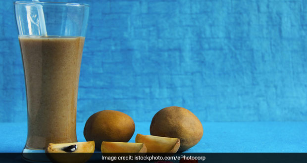 Healthy Breakfast Recipe: Kick-Start Your Day With This Quick And Easy Chikoo-Date Smoothie