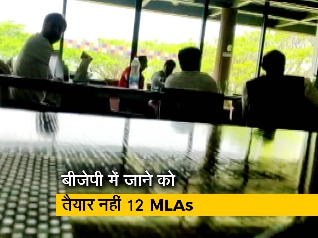 MP घमासान: इस्तीफा देने वाले 10 MLA, 2 मंत्रियों का इनकार: सूत्र