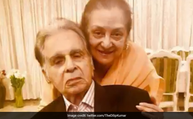 दिलीप कुमार ने सायरा बानो के लिए लिखा मैसेज, बोले- 11 अक्तूबर मेरी जिंदगी का सबसे हसीन दिन...