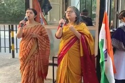 Watch: Italy-Style Singing At Gurgaon Balconies To Beat Coronavirus Blues Watch: Italy-Style Singing At Gurgaon Balconies To Beat Coronavirus Blues