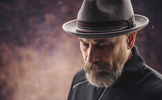 Experiencing Heartbreak Or Violence Shape How You Grow Old, Says A Study