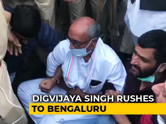 Digvijaya Singh Stopped By Cops At Bengaluru Hotel, Tried To Meet Madhya Pradesh Rebel MLAs