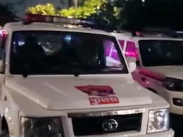 बिहार : आपत्तिजनक स्थिति में मिले अधेड़ संगीत शिक्षक और नाबालिग लड़की को लोगों ने पीटा