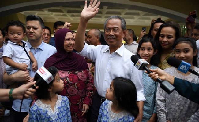 Malaysian King Appoints New Prime Minister Amid Political Crisis