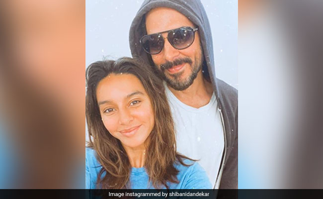 Shibani Dandekar And Dino Morea Are "2 Peas In A Pod". Such A Cute Post
