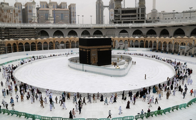 Saudi Arabia To Allow 60,000 Vaccinated Residents To Perform Hajj